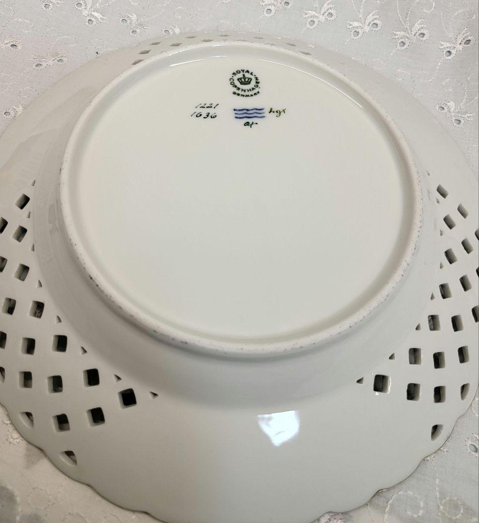 美品✨レア✨ロイヤルコペンハーゲン　サクソンフラワー 透かし プレート 皿 花