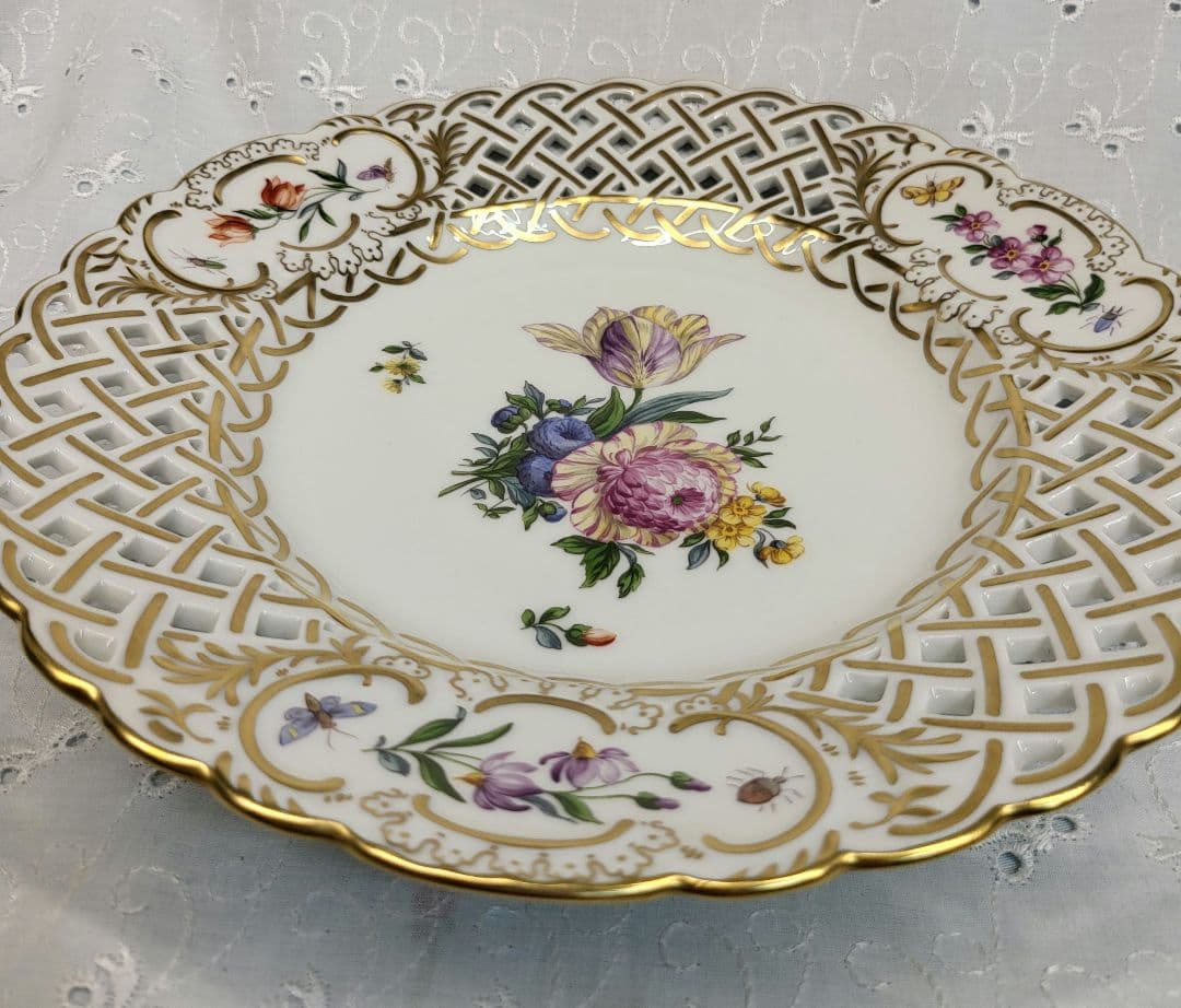 美品✨レア✨ロイヤルコペンハーゲン　サクソンフラワー 透かし プレート 皿 花