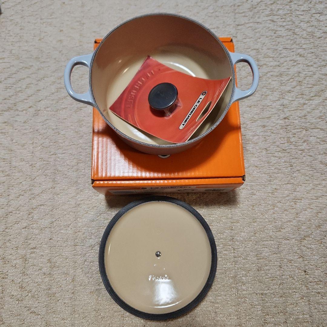 LE CREUSET コースタルブルー ホーロー鍋 18cm 未使用品 箱付き