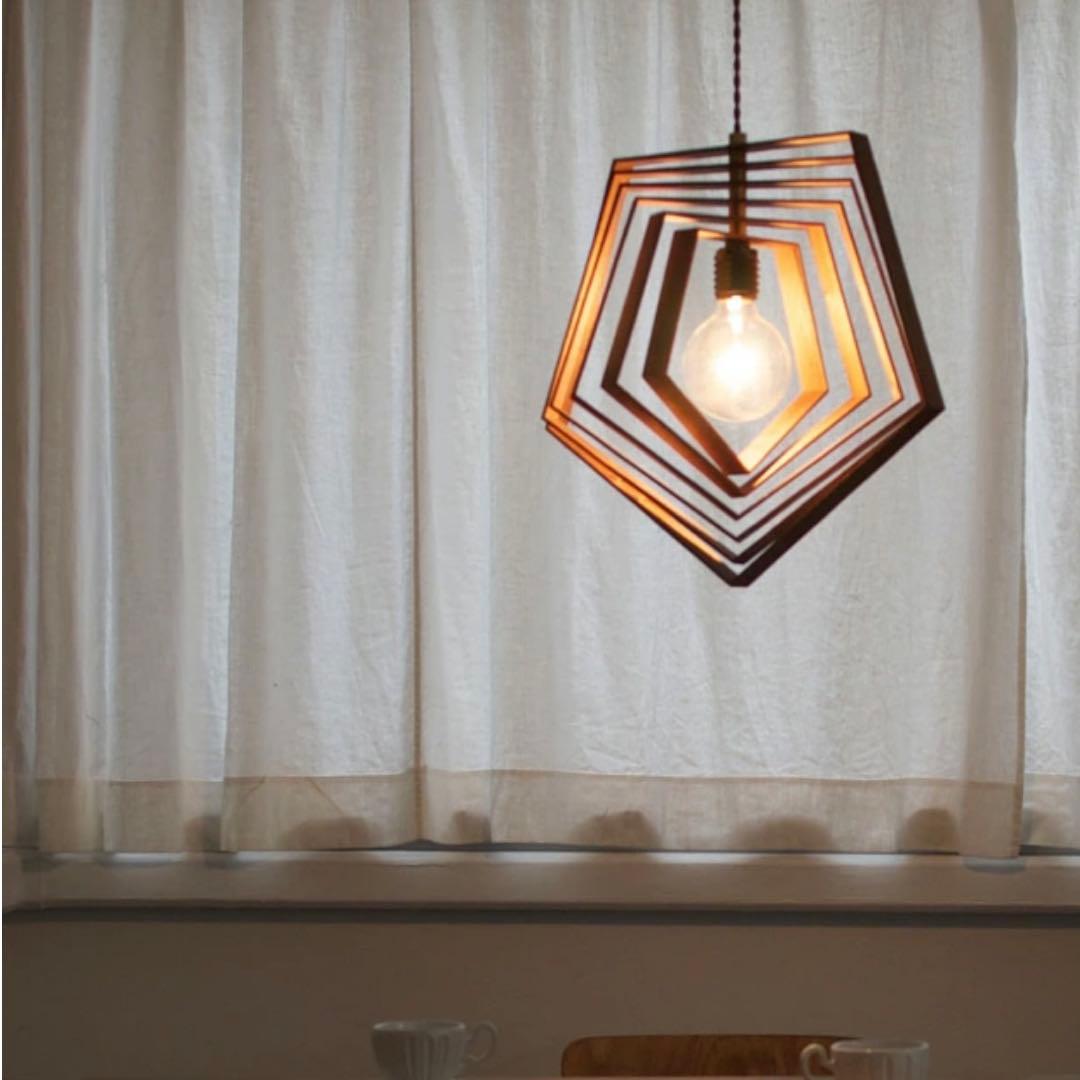 木製ペンダントライト　無垢材日本製　北欧スタイル