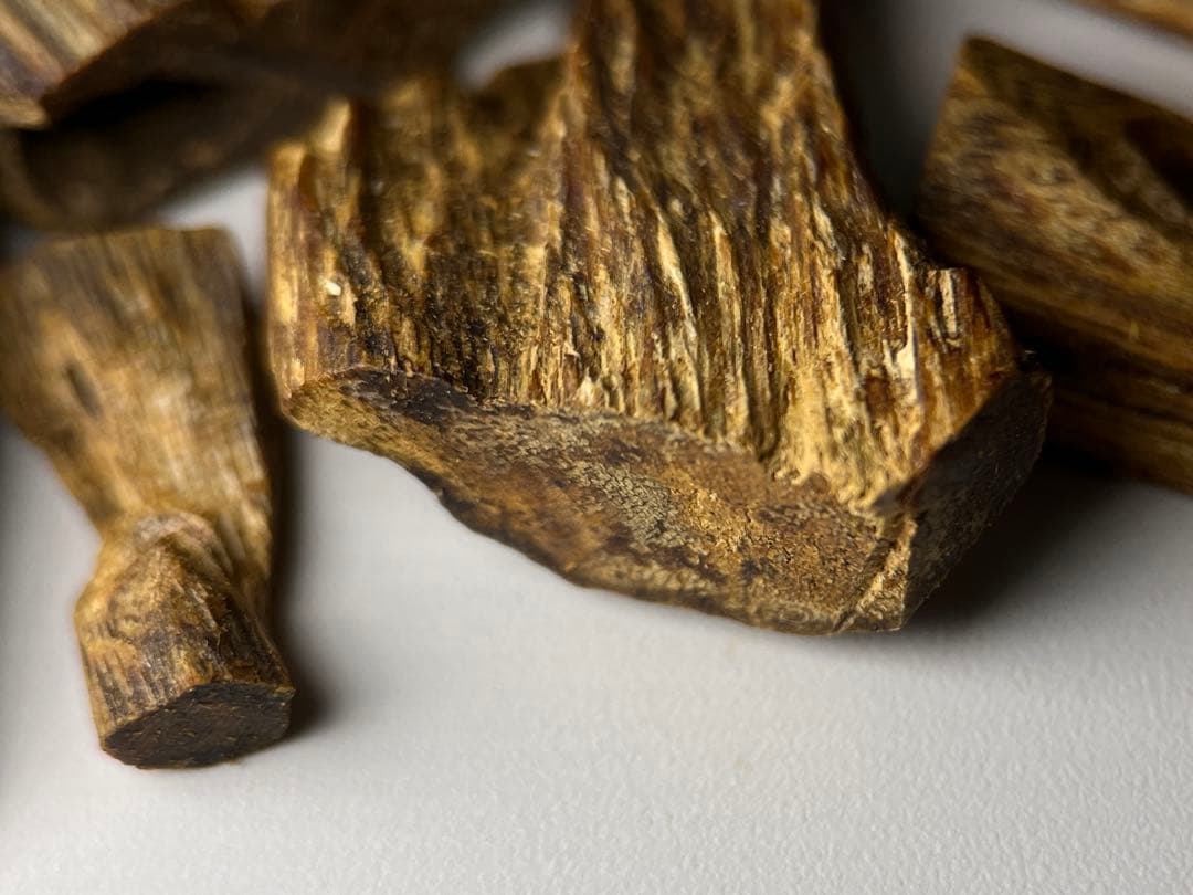 お香 天然沈香 六国五味聞香用 伽羅 香木 3ーSー10.258