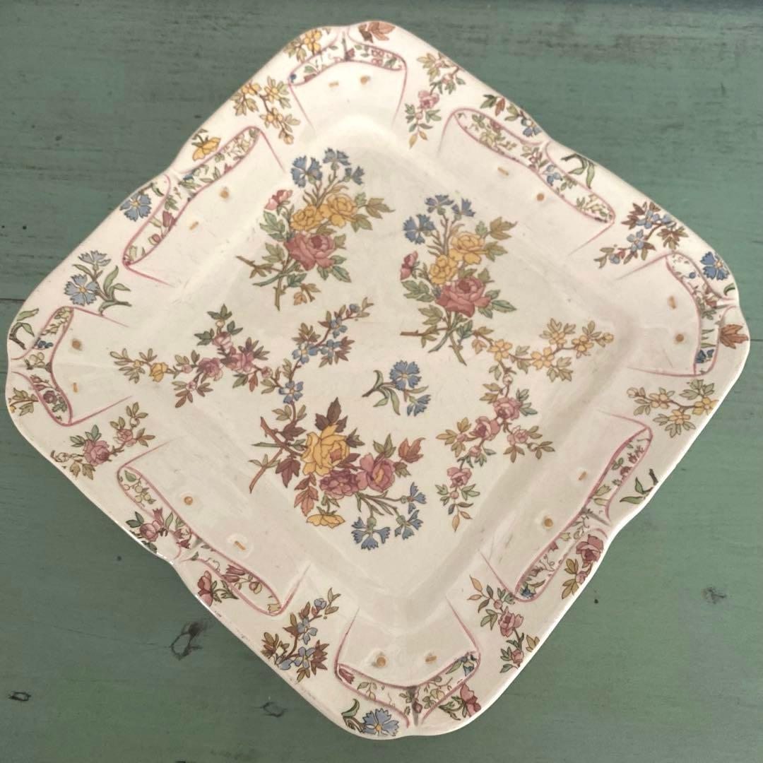 【fufufu. 様】サルグミンヌルイ15世スクエアプレート