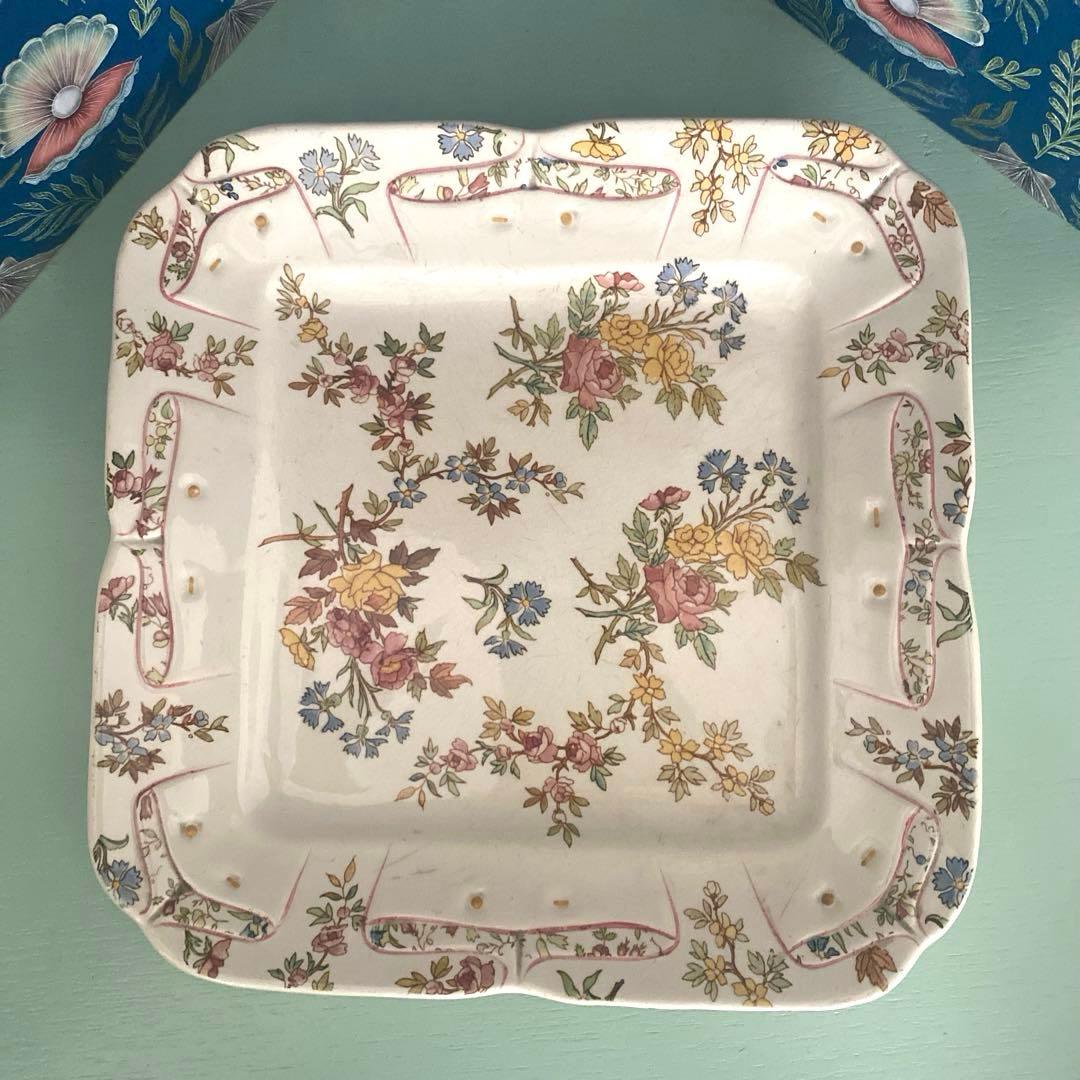 【fufufu. 様】サルグミンヌルイ15世スクエアプレート