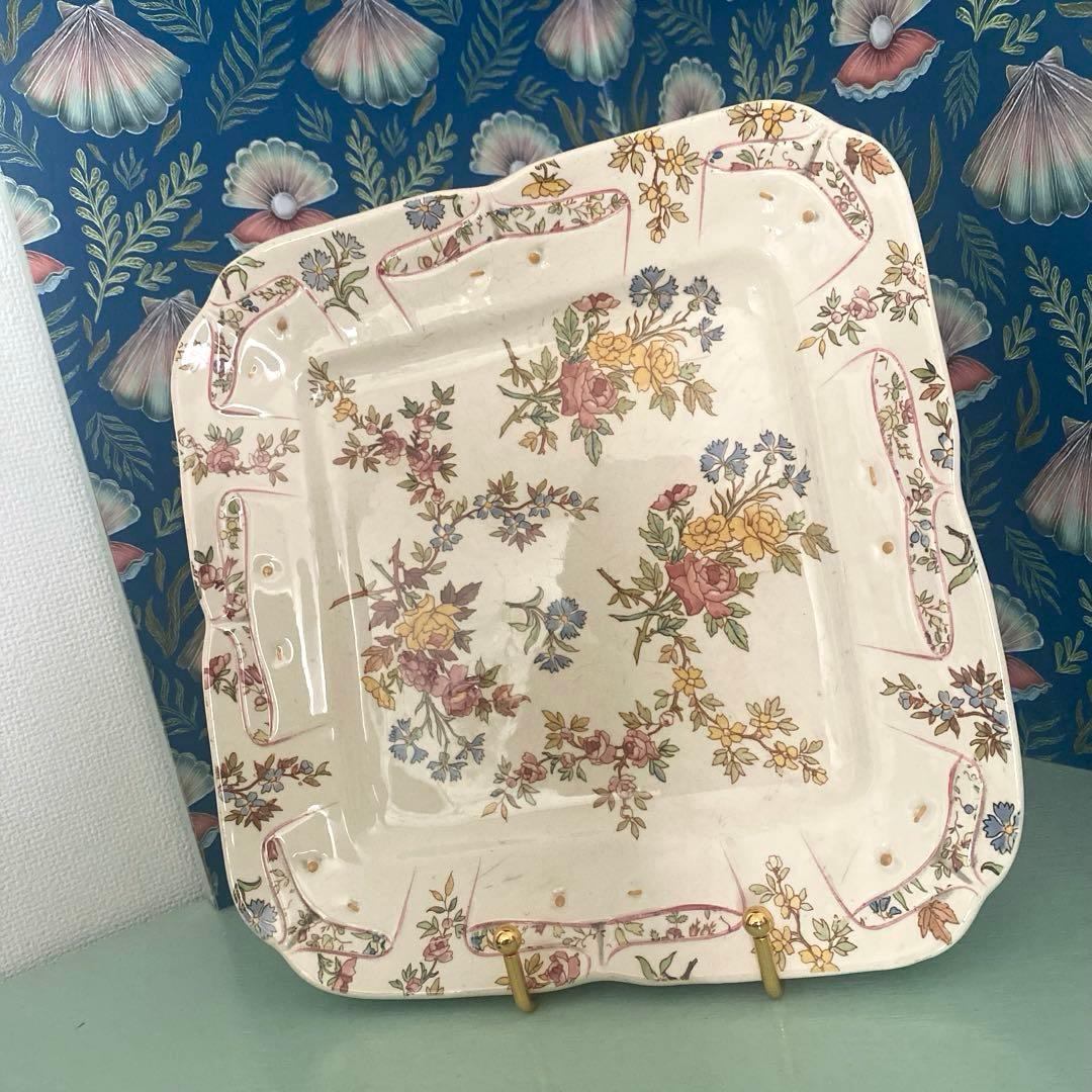 【fufufu. 様】サルグミンヌルイ15世スクエアプレート