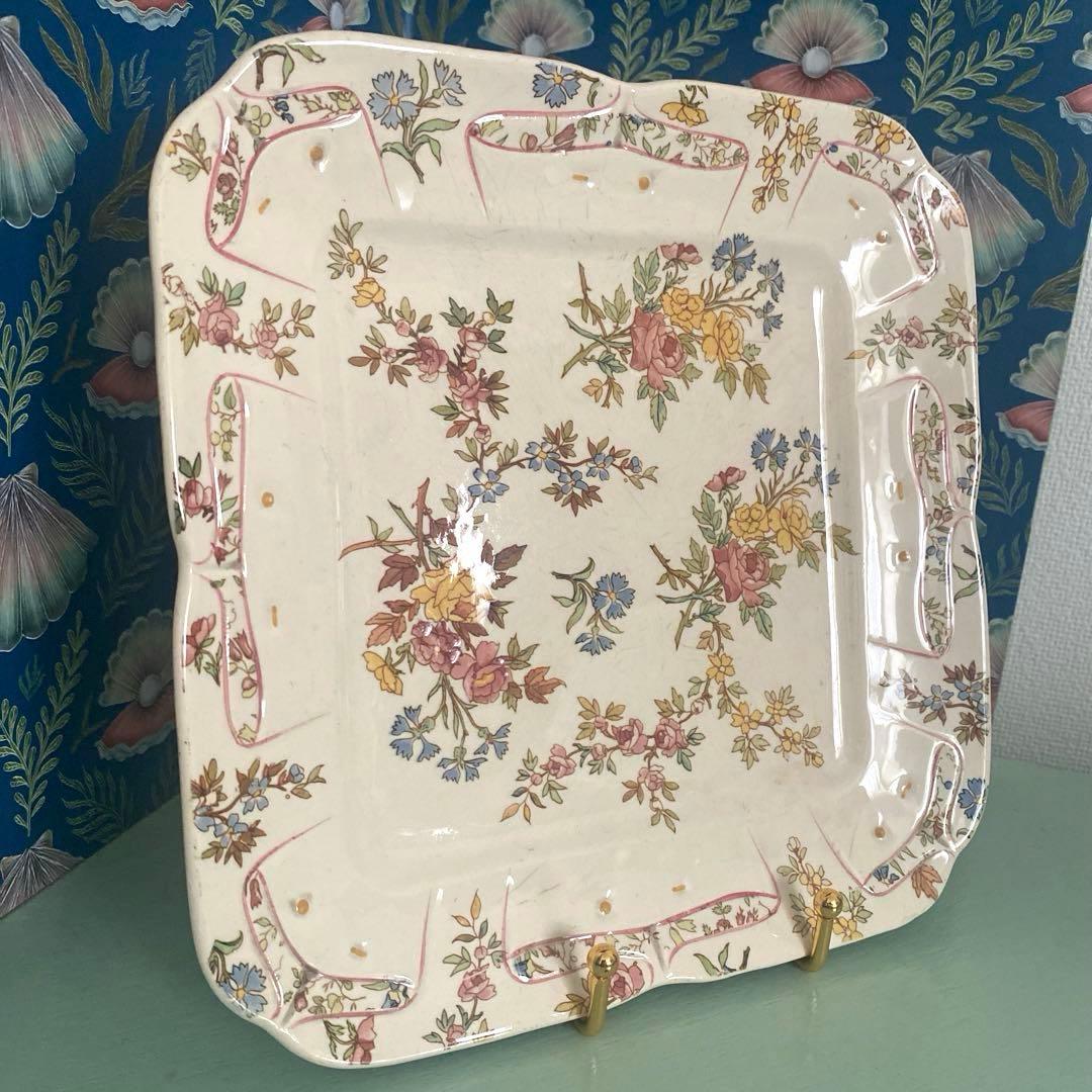 【fufufu. 様】サルグミンヌルイ15世スクエアプレート