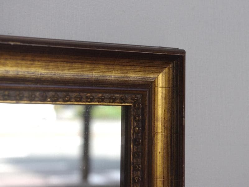 中サイズ 壁掛けミラー 装飾的なゴールドフレームの鏡 絵画 額縁 M05