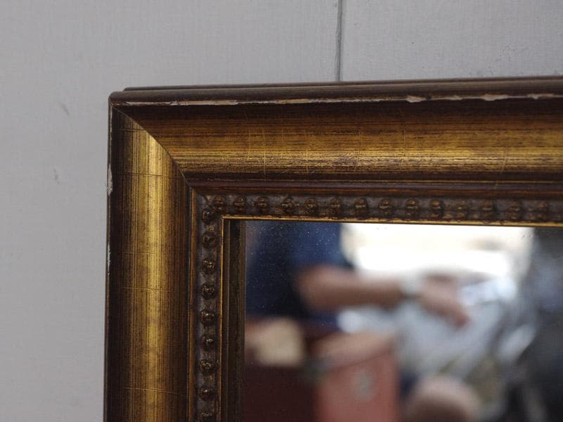 中サイズ 壁掛けミラー 装飾的なゴールドフレームの鏡 絵画 額縁 M05