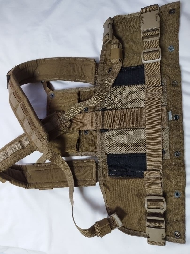 P-11)USMC.ローデシアンリーコンベスト 海兵隊 実物 ユーズド - メルカリ