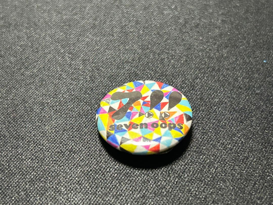 本人直筆】7!! seven oops 初期4人 サイン 缶バッジセット - メルカリ