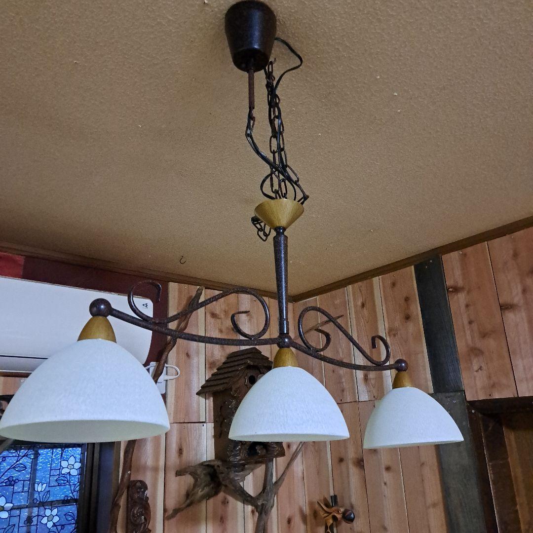 ♡新品未使用　エグロ．ジャパンペンダントガラスシェードランプ３灯♡