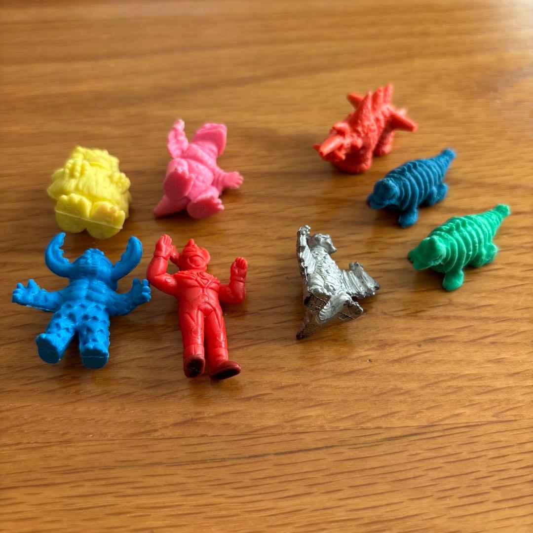 ウルトラマン 怪獣フィギュア 8体セット - メルカリ