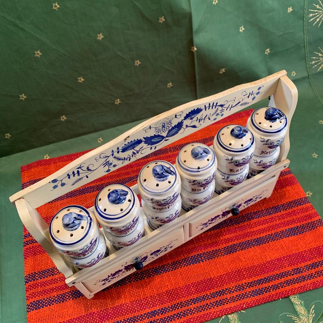 デンマーク製　美品ビンテージの木のケース付きスパイス入れセット！可愛い過ぎます！