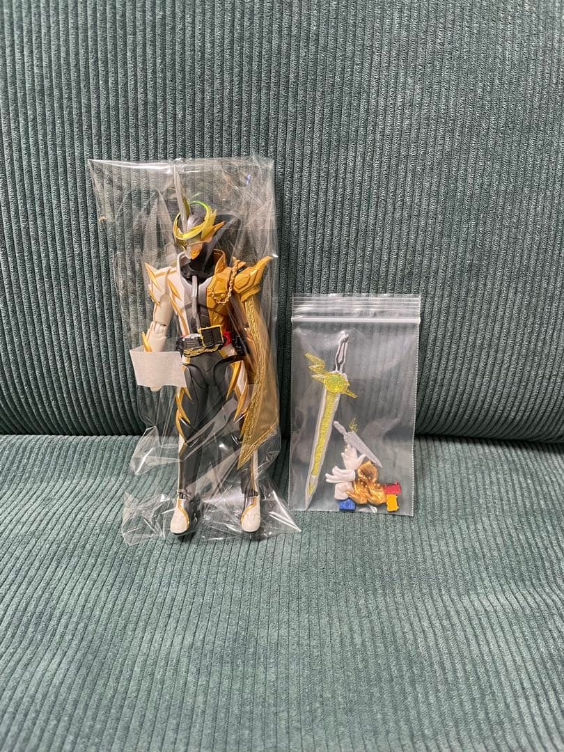 【まとめ売り】『仮面ライダーセイバー S.H.Figuarts 7体セット』