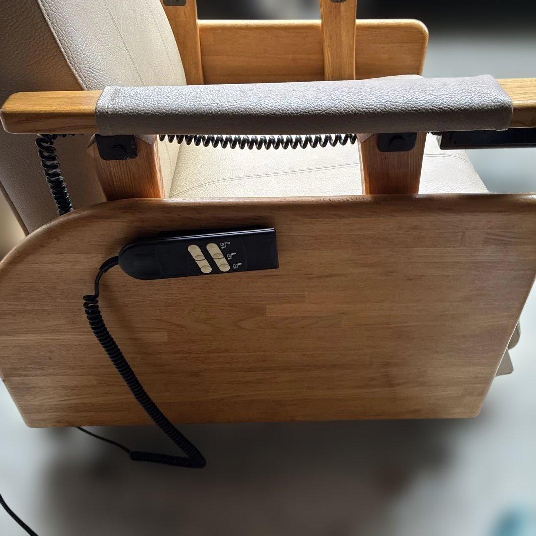 【動作確認済】介護用 電動リクライニングチェア 立ち上がり補助