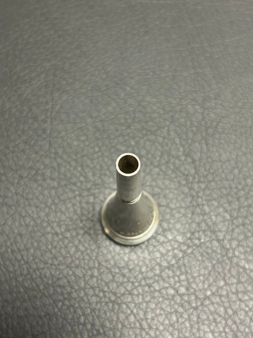 bach フレンチホルンマウスピース ニアピリオド 旧刻印 7 - メルカリ