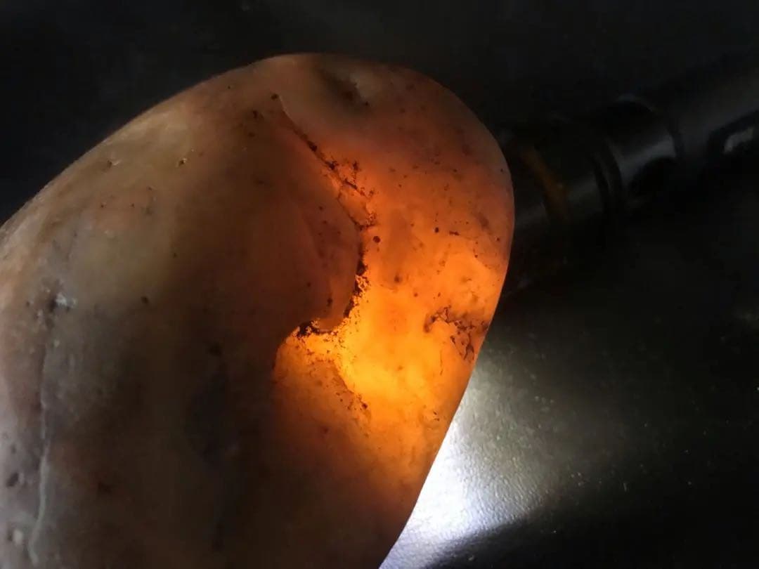 天然の原石 黃龍玉