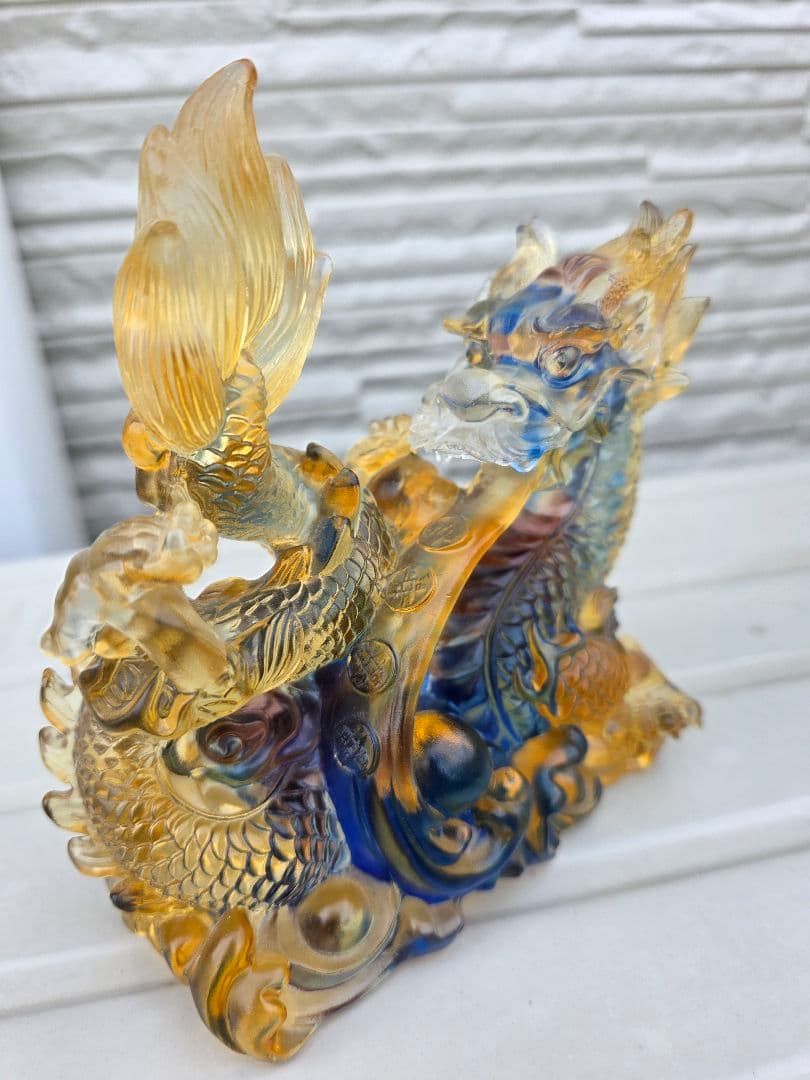 瑠璃ガラス製　龍　5本爪　置物 綺麗　開運　龍神