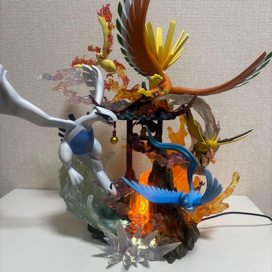 【完品・海外版】ポケモン スタチュー ホウオウ　ルギア　 超豪華版