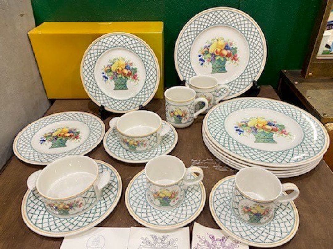 n*a様 未使用に近い ビレロイ&ボッホ バスケットガーデン カップ&ソーサー