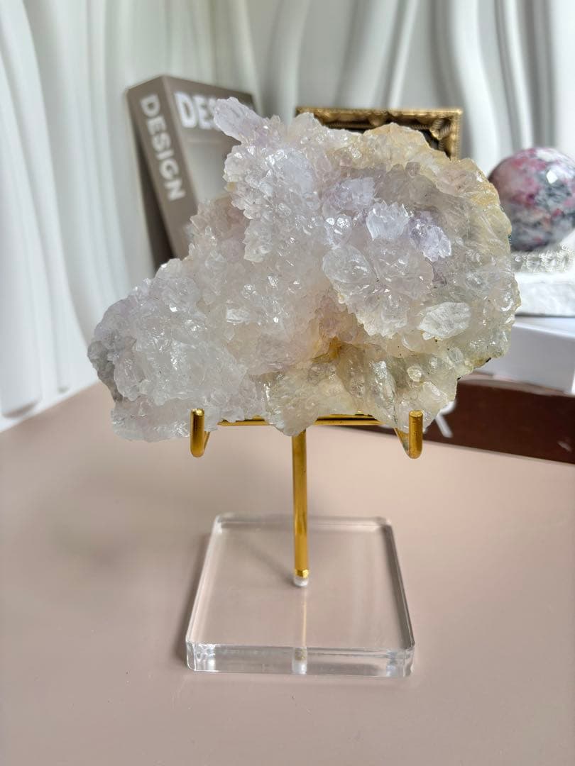 《レア》光とともに咲き誇る結晶の花 フラワーアメジスト