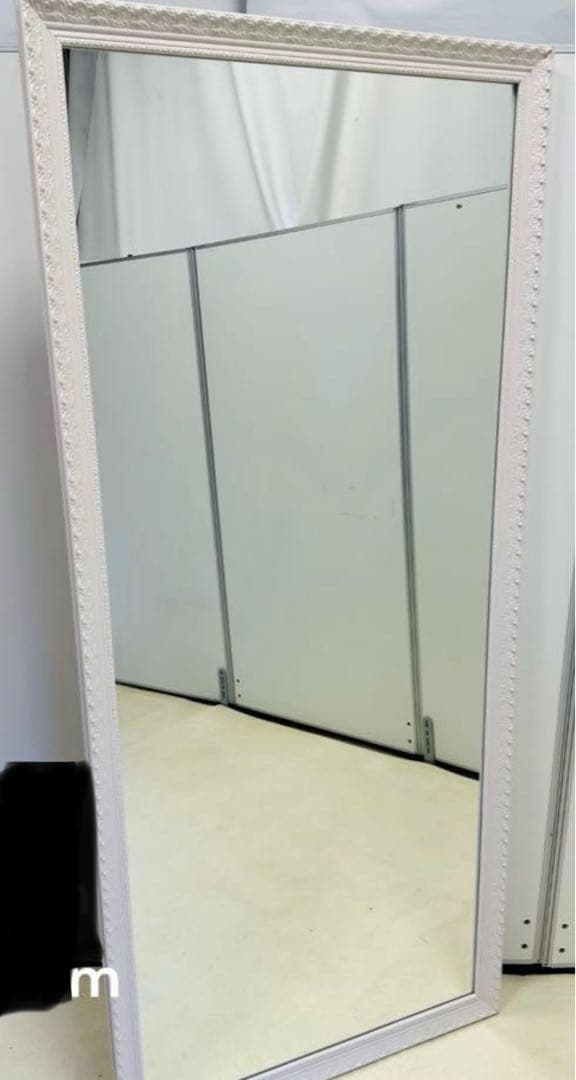 ホワイト壁掛け鏡 縦長