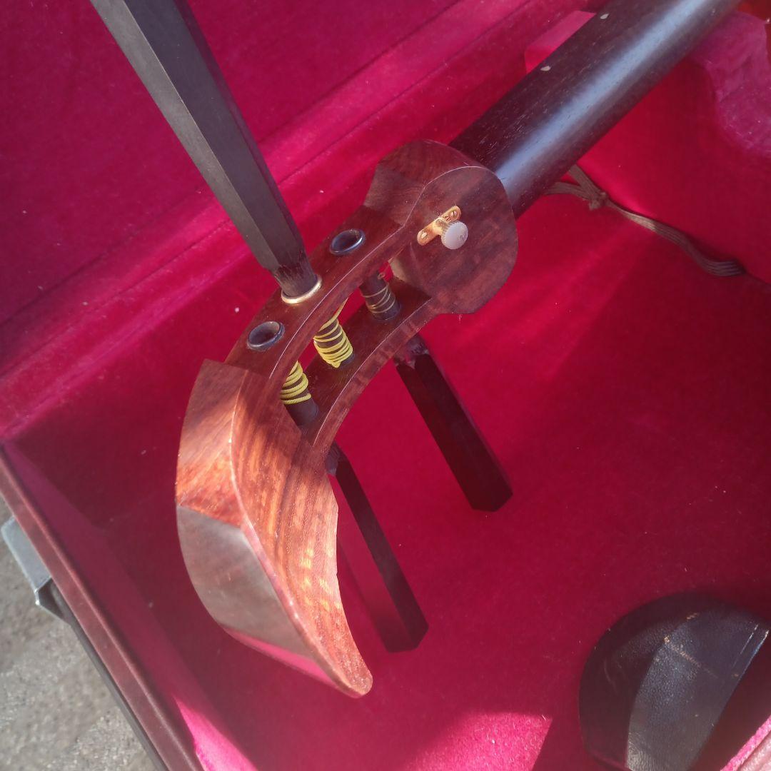 津軽三味線　ケース付き