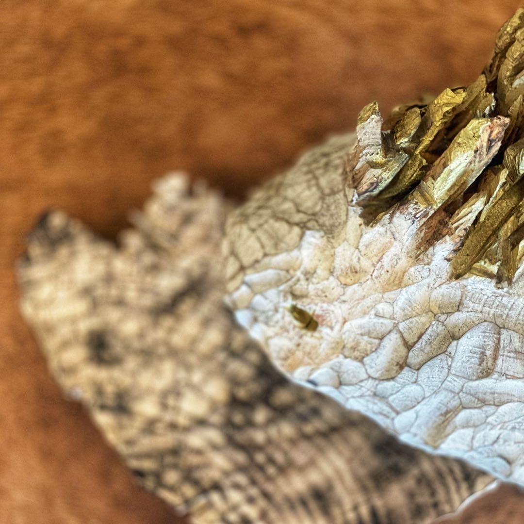 【月末限定セール】大きな幻想生物の彫刻