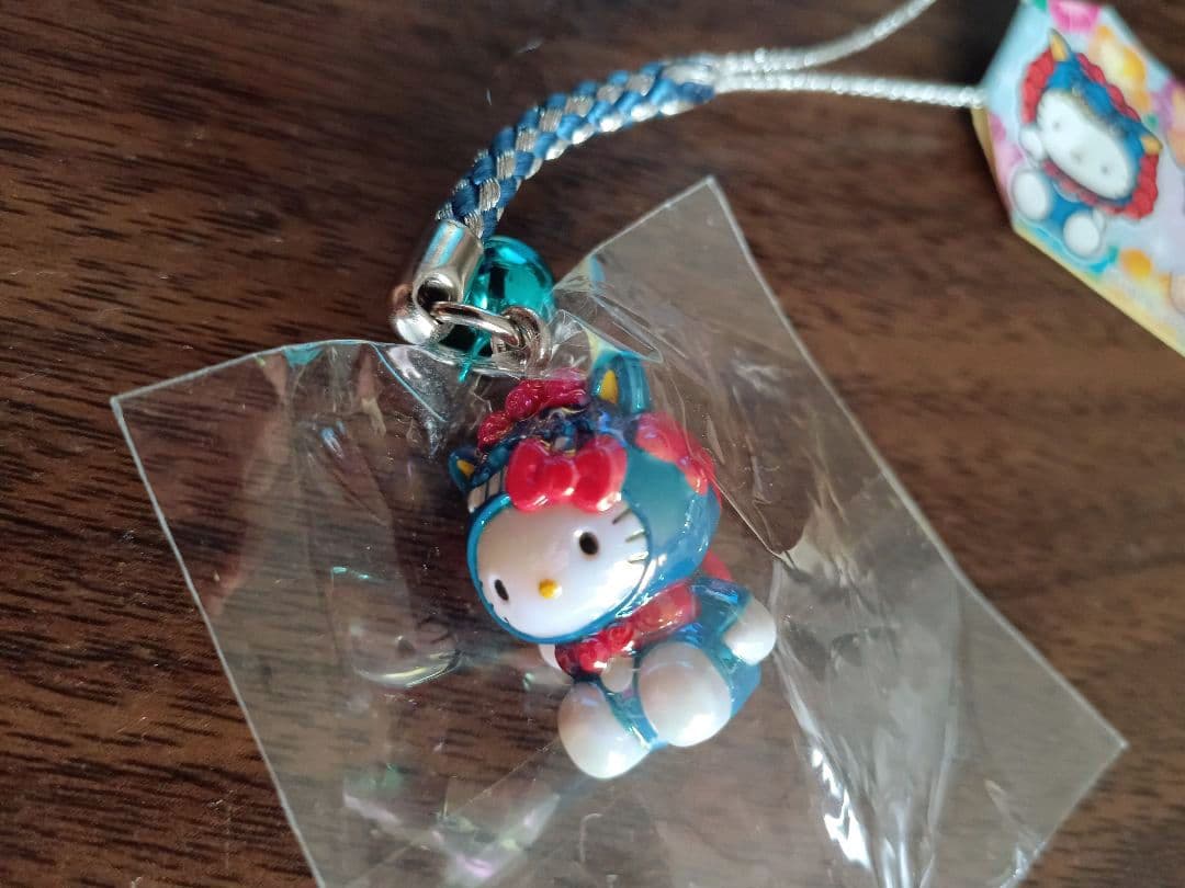 サンリオ ハローキティ ご当地ストラップ 沖縄限定 首里城 - メルカリ
