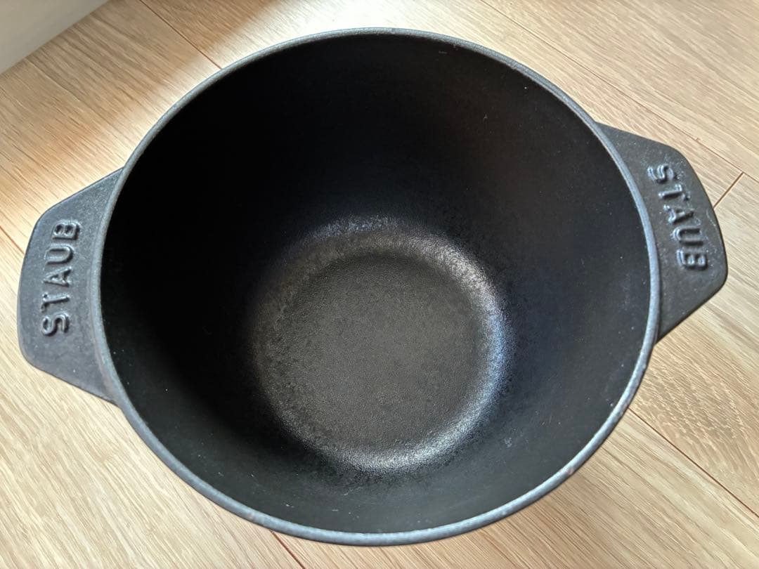 Staub ラ・ココット de GOHAN 16cm