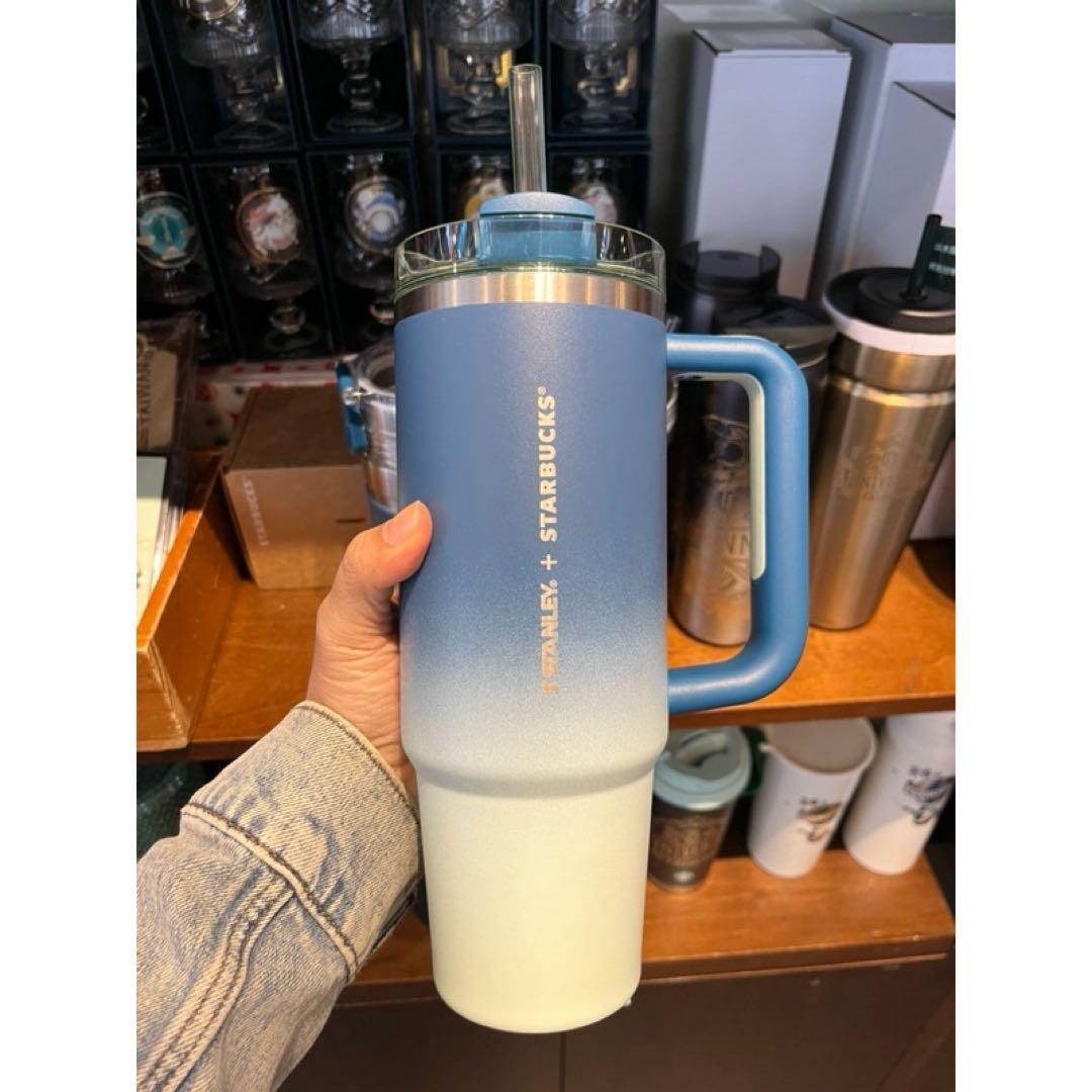 台湾 スターバックス 24'スタンレー 26周年ステンレス タンブラー 1点