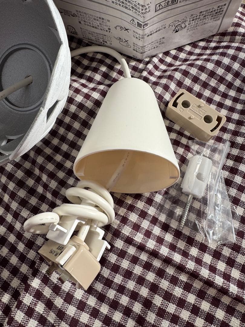 新品未使用　ODELIC ペンダントライト 鋳物　ホワイト