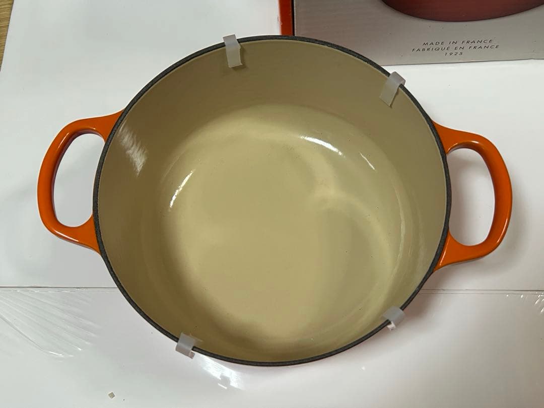 ル・クルーゼ　LE CREUSET 鍋　ココット・ロンド 20 cm オレンジ