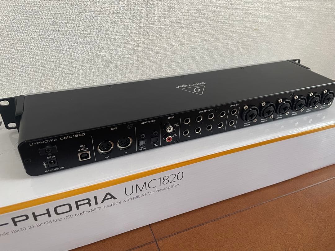 Behringer U-PHORIA UMC1820 新品未使用