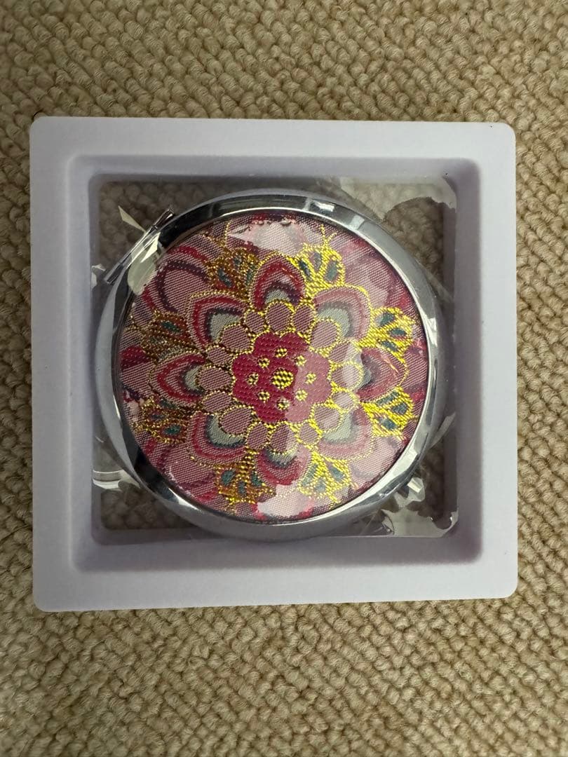 【唯一無二】ハンドメイド　宋錦　花柄の手鏡とアクセサリーセット