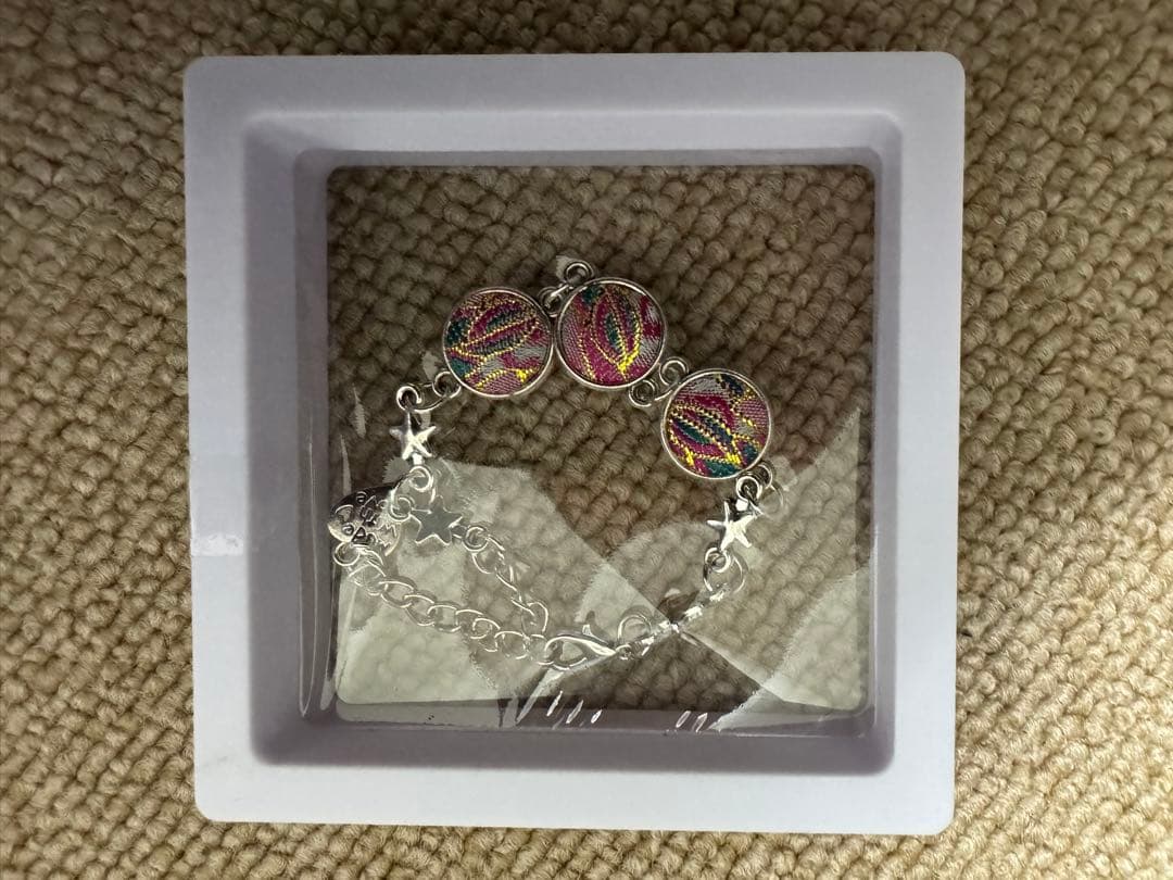 【唯一無二】ハンドメイド　宋錦　花柄の手鏡とアクセサリーセット