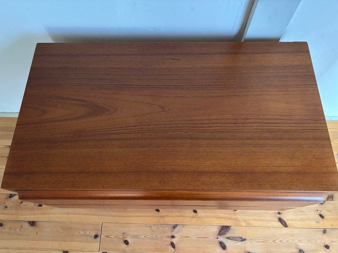 北欧ヴィンテージ　チーク　サイドボード