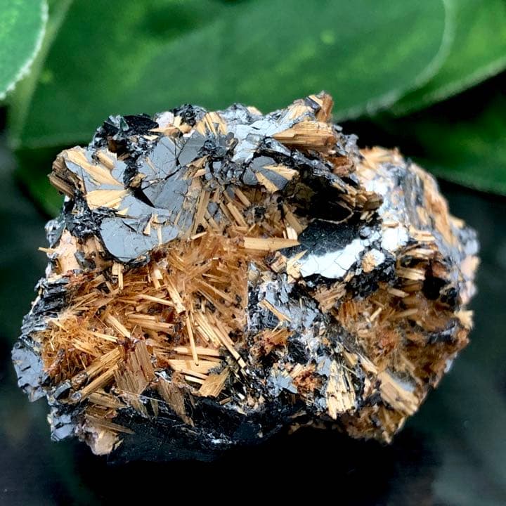 ブラジル産 太陽タイチンゴールドルチル結晶原石 y1304