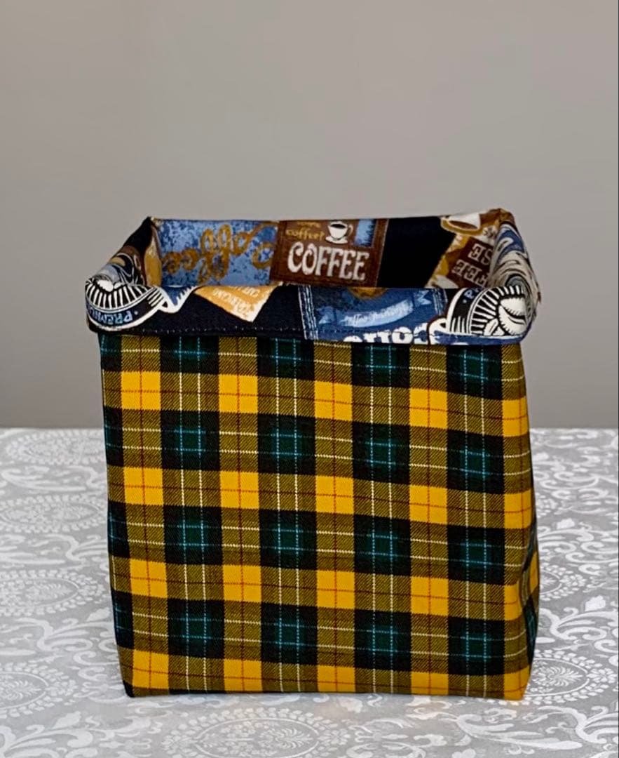 豆柴助　ティーカップに入った可愛い仔犬と紫陽花　トートバッグ　小物入れ