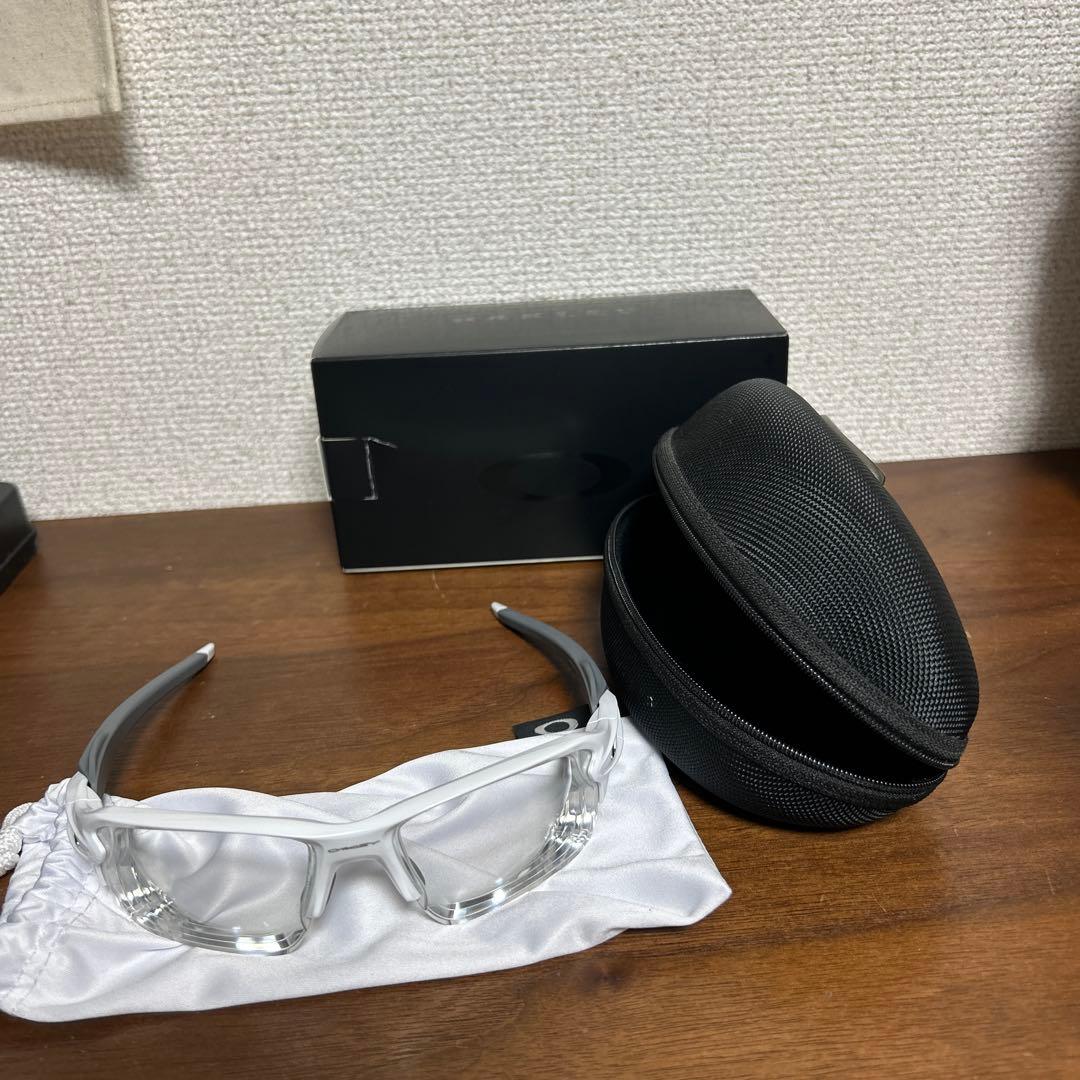 Oakley スポーツメガネ ハードケース付き