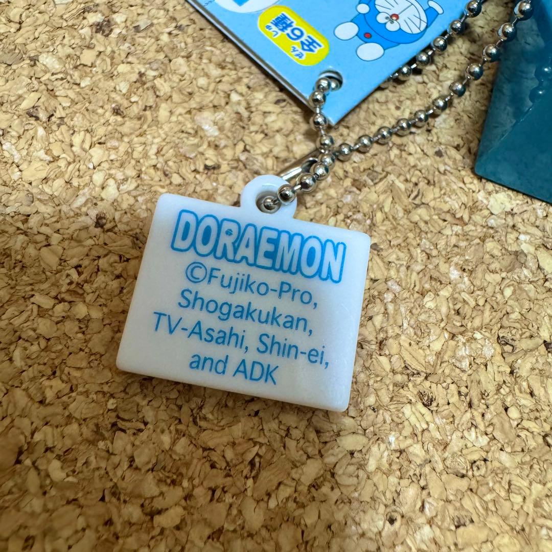 スクエアドラえもん ぷらぷらキーチェーン キーホルダー ドラえもん