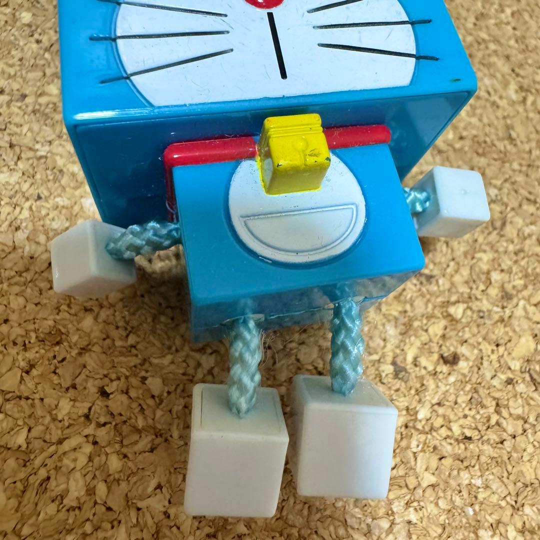 スクエアドラえもん ぷらぷらキーチェーン キーホルダー ドラえもん