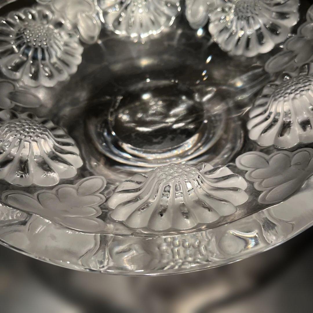 ラリック LALIQUE 花が浮き彫りになっている鉢