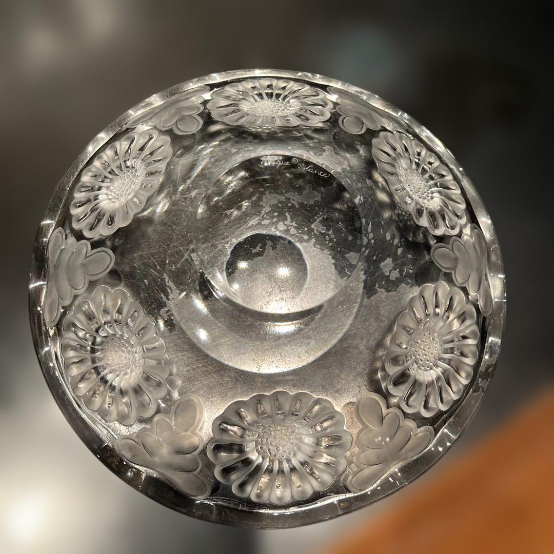 ラリック LALIQUE 花が浮き彫りになっている鉢