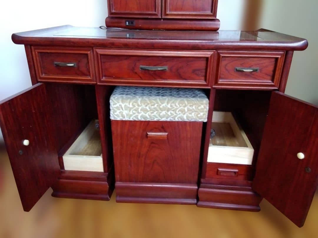 高級上質の三面鏡ドレッサー椅子付き送料込み