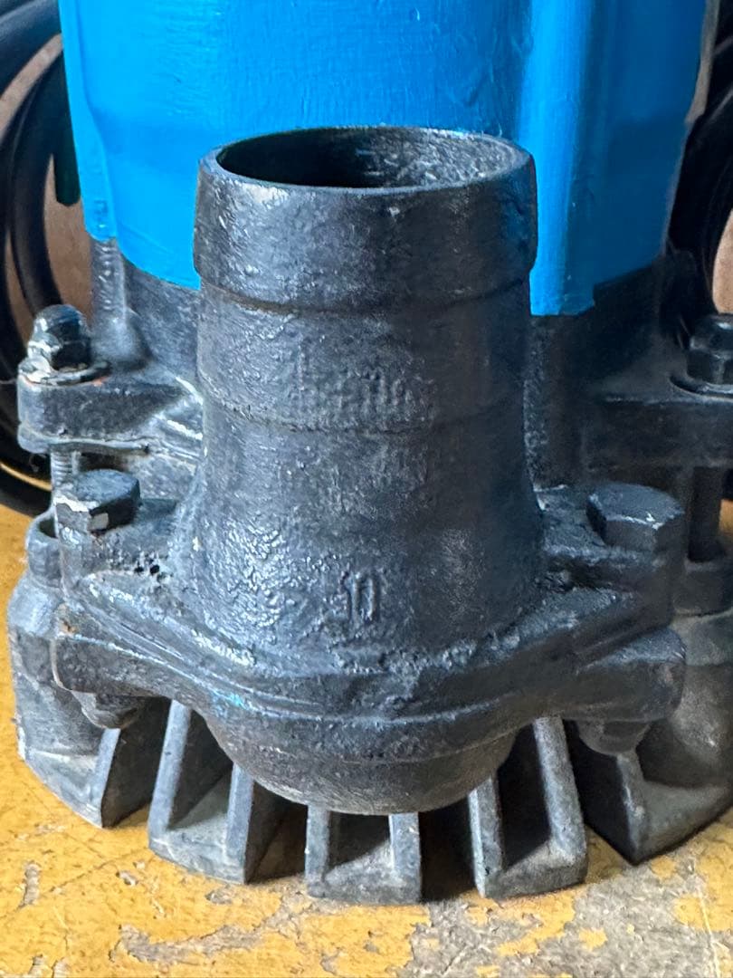 B2. 鶴見水中ポンプ HS2.4S 100V 50Hz 0.4KW 2台