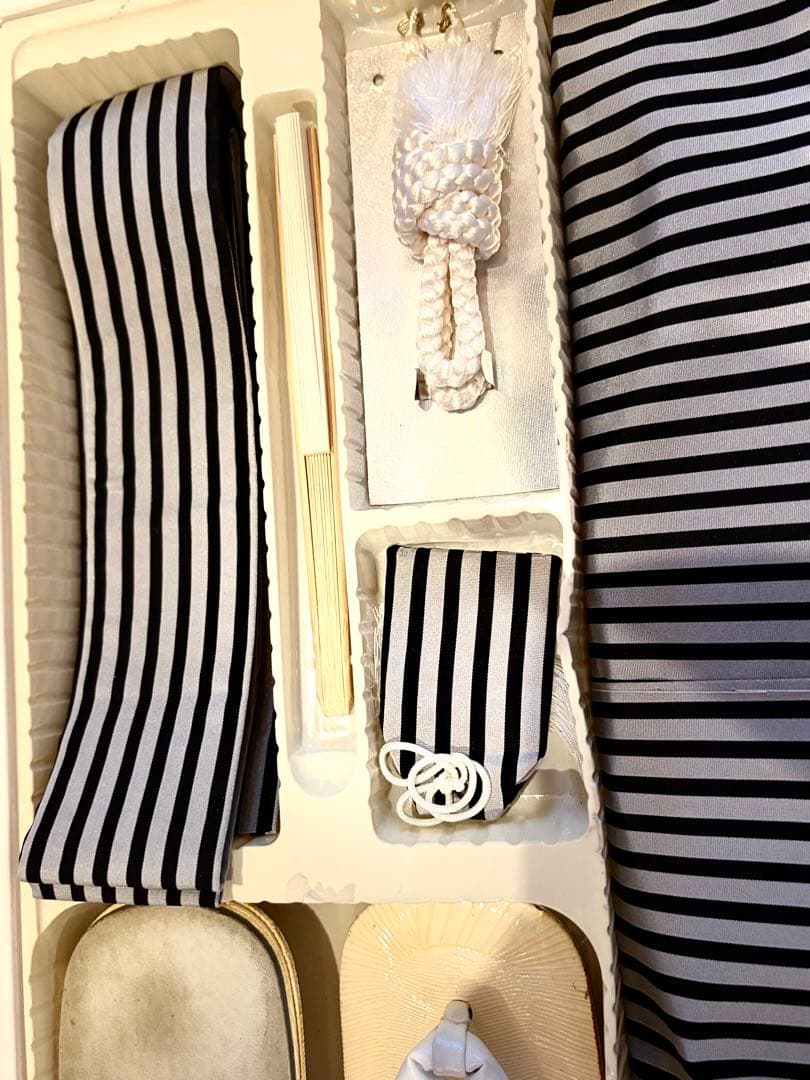 七五三　5才　男の子晴れ着　一式　黒地　勇壮な鷹の図　宝船図 一度使用美品