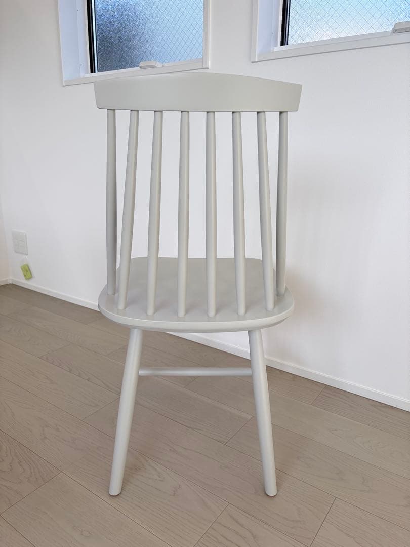 RESTAREA ウィンストン ブナ材グレーダイニングチェア スピンドルバック