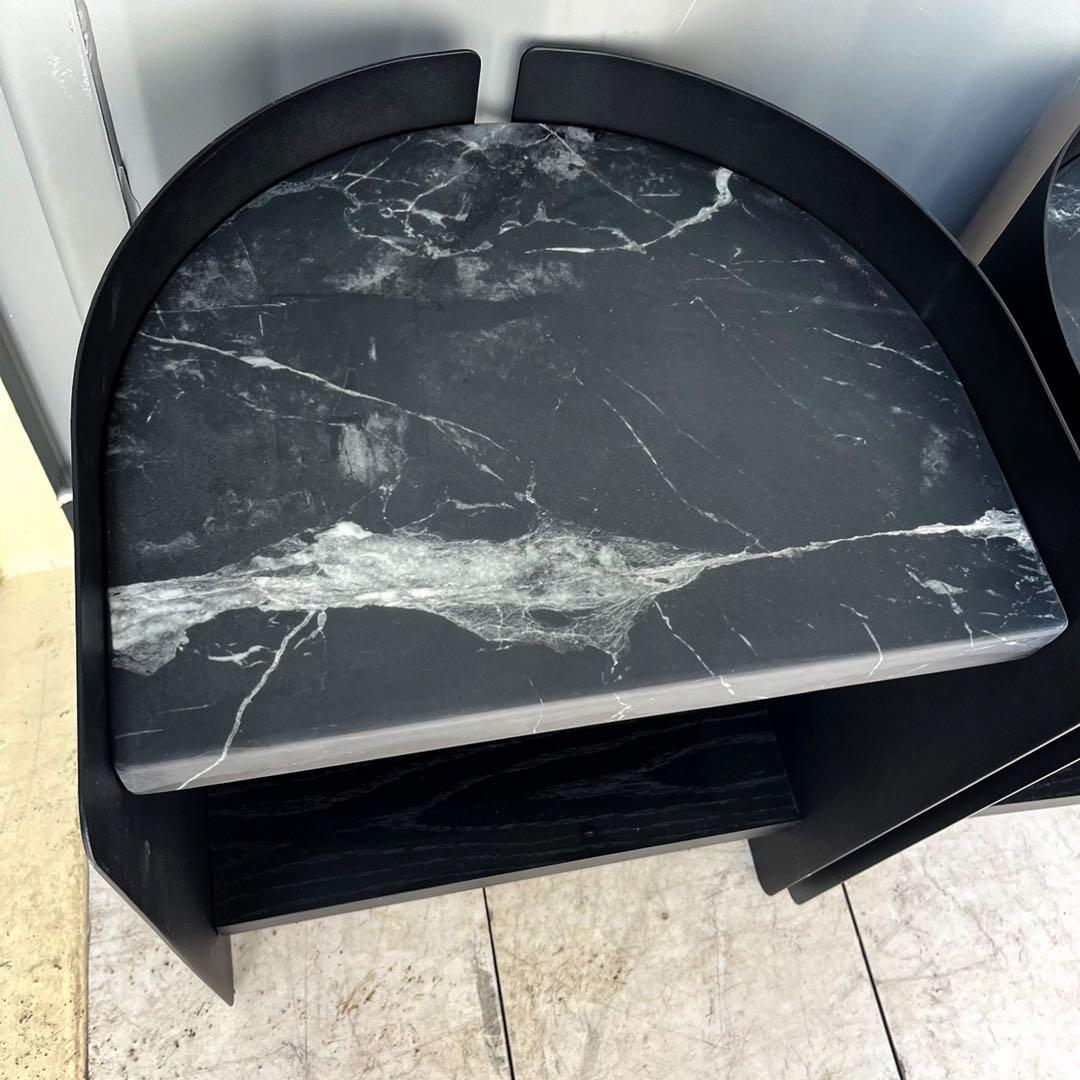 取付無料！モーダエンカーサ アルコーブテーブル 大理石風モダンサイドテーブル✨