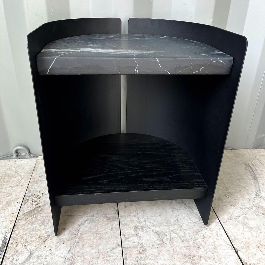 取付無料！モーダエンカーサ アルコーブテーブル 大理石風モダンサイドテーブル✨