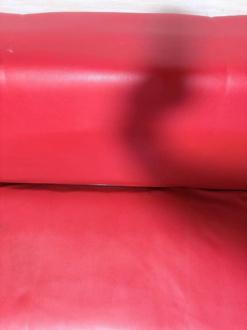 赤と白色のオシャレソファ・ソファベッド